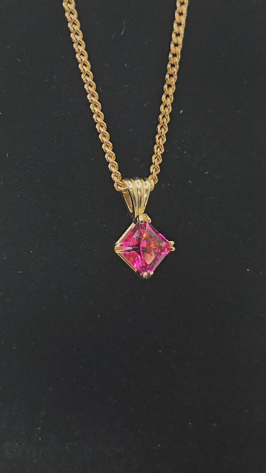 Collier 14k avec une tourmaline rose du Maine