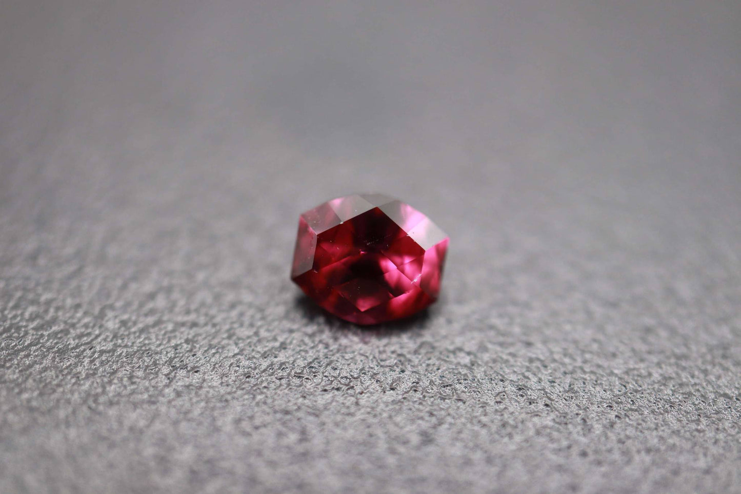 Rhodolite garnet