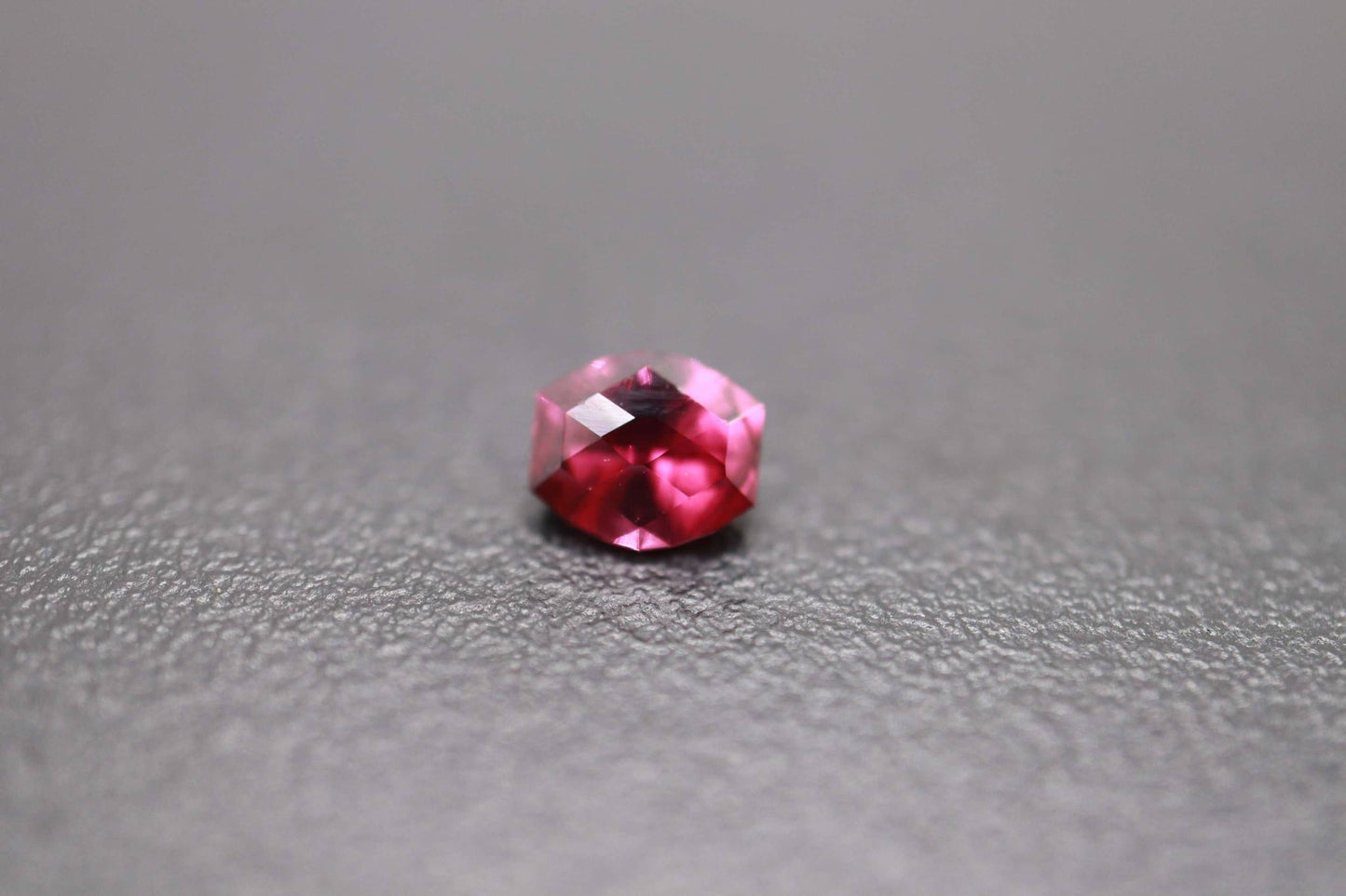 Rhodolite garnet