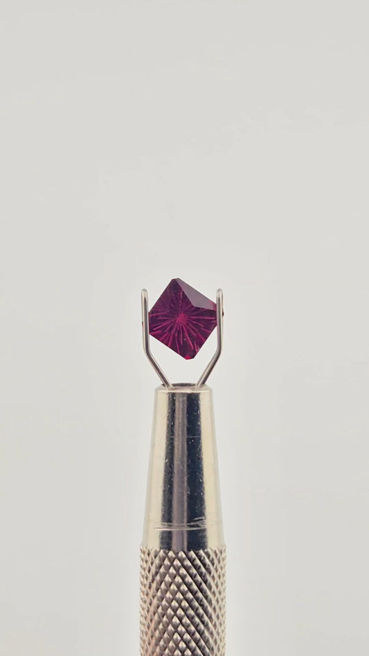 Rhodolite garnet
