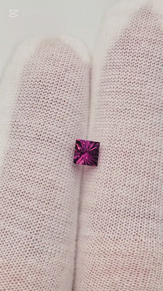 Garnet mauve