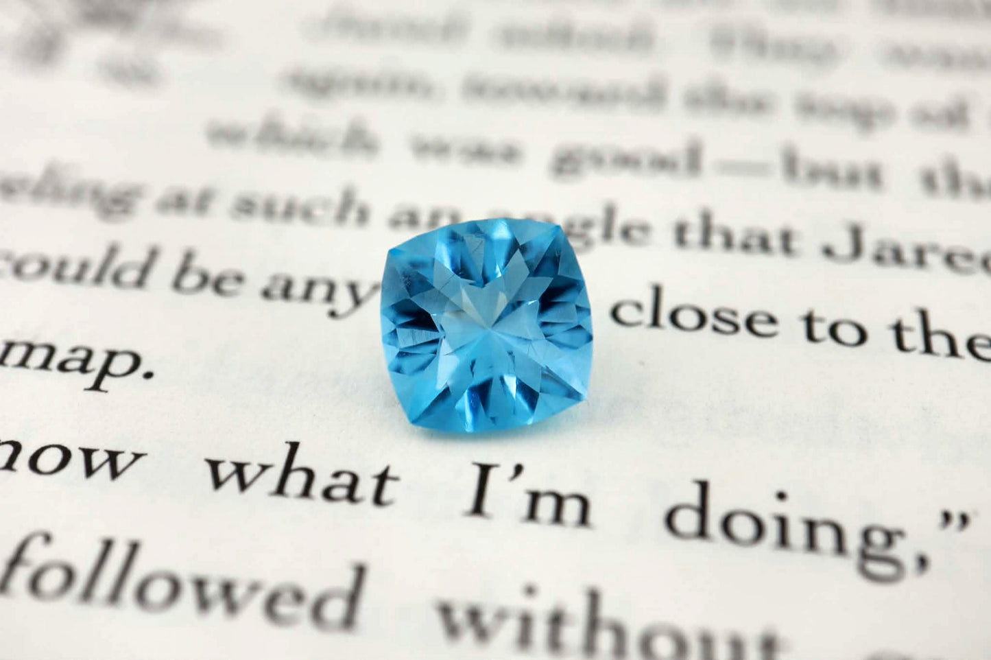 Électrique blue topaz