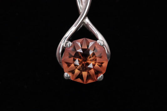 Necklace with citrine